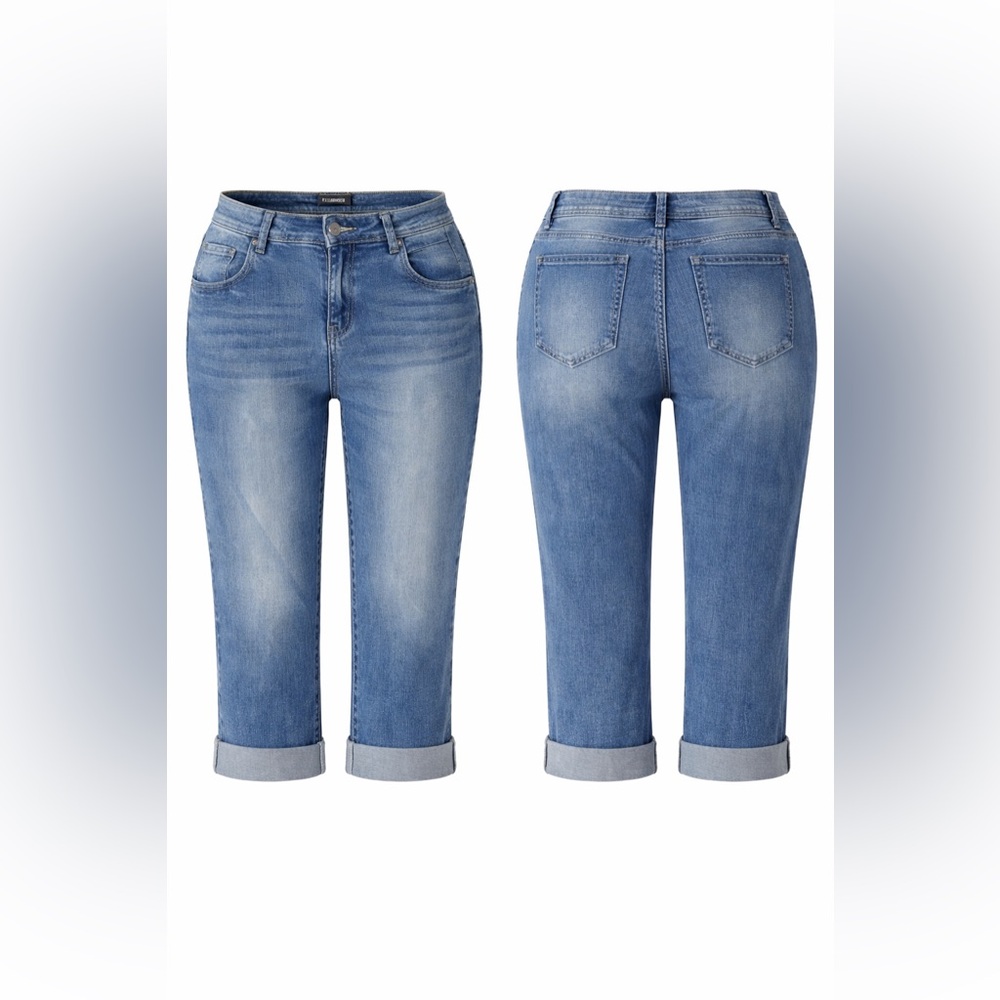 Flamingals Medium Wash Denim Capri Jeans
Size Medium NWT Cuffed Wide Leg - Picture 2 of 2
